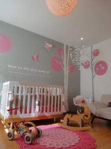 dormitorio-infantil-gris-y-rosa2